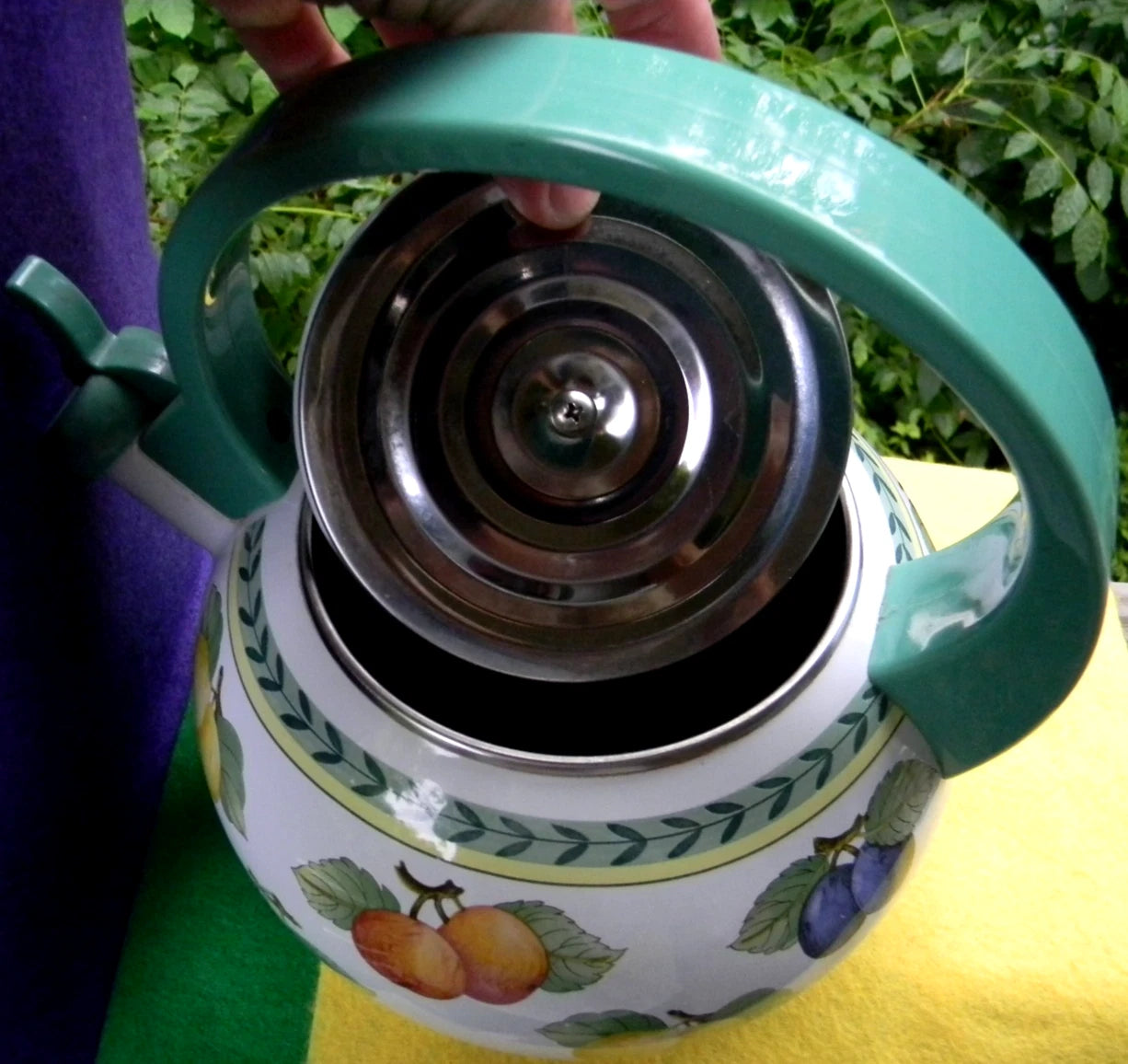 NM Villeroy & Boch Enamel Coated Teapot w/ Green Arch Handle Summer Fruit 1.5 Qt | eBay