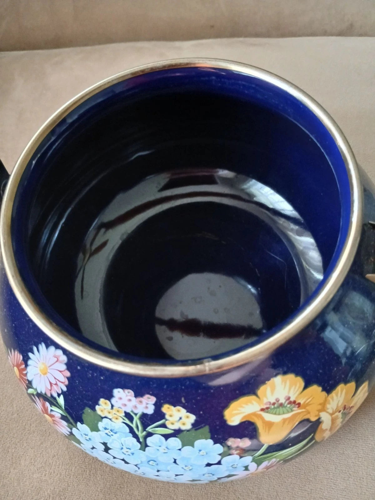 Vintage 80s Flower Garden Navy Blue Enamel Teapot Wooden Handle Cottage Kitchen | eBay