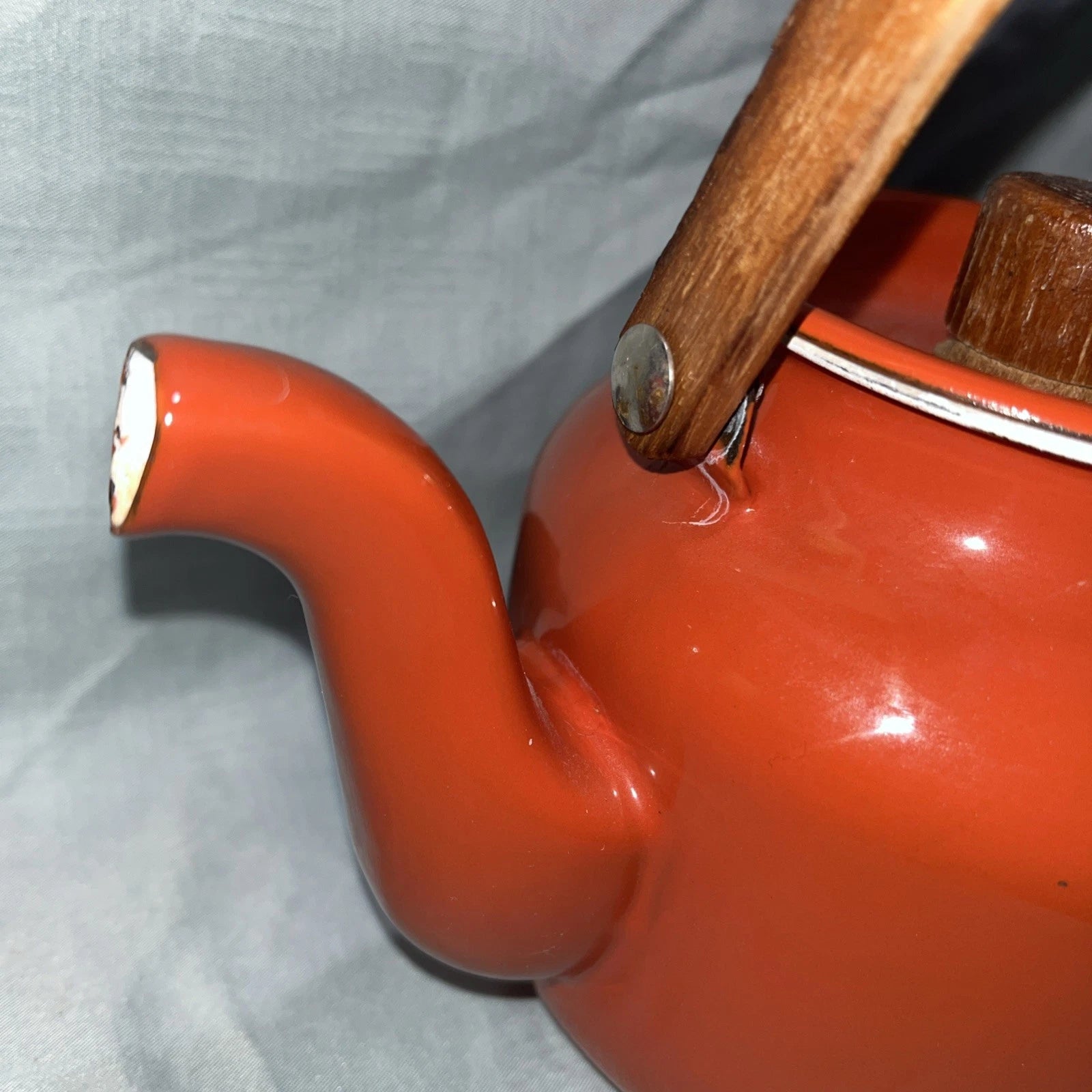 Vintage 4-Cup Enamel Tea Kettle Teapot - Red w/ Wood Handle & Lid - Retro Charm | eBay
