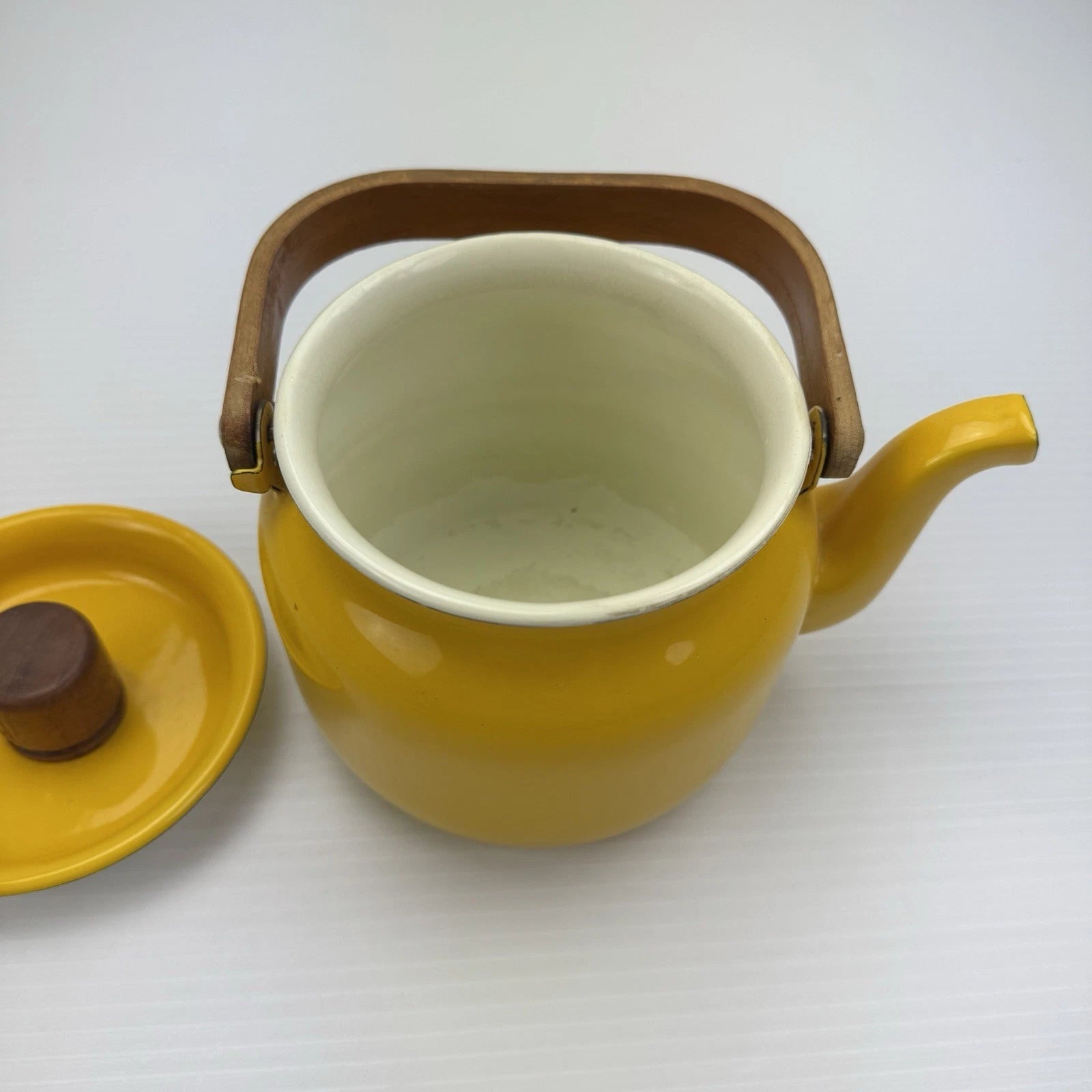 Vintage MCM Yellow Enamel Tea Kettle Teapot With Lid Wood Handle EnamelWare | eBay