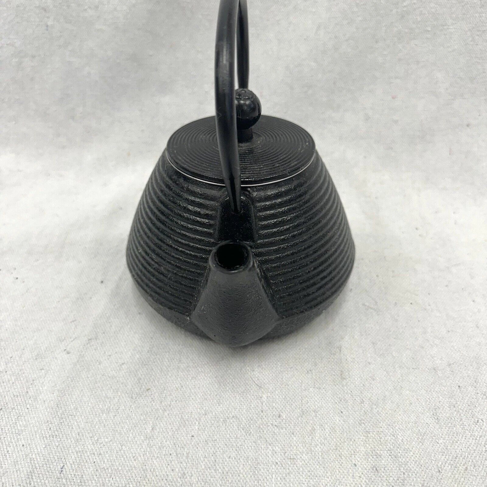 Cast Iron Black Ribbed Tea Pot Teapot Tea Kettle Enamel with Lid & Strainer Used | eBay