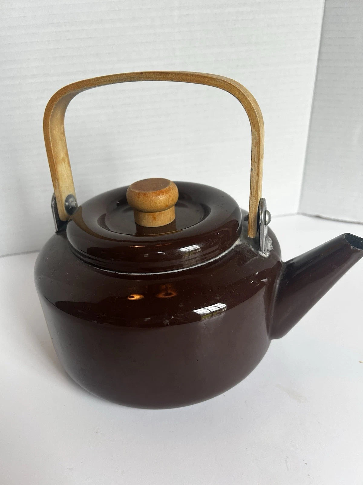 Vintage Brown Enamel Metalware Teapot With Wood Handle And Knob 6”H 9” W Spout | eBay