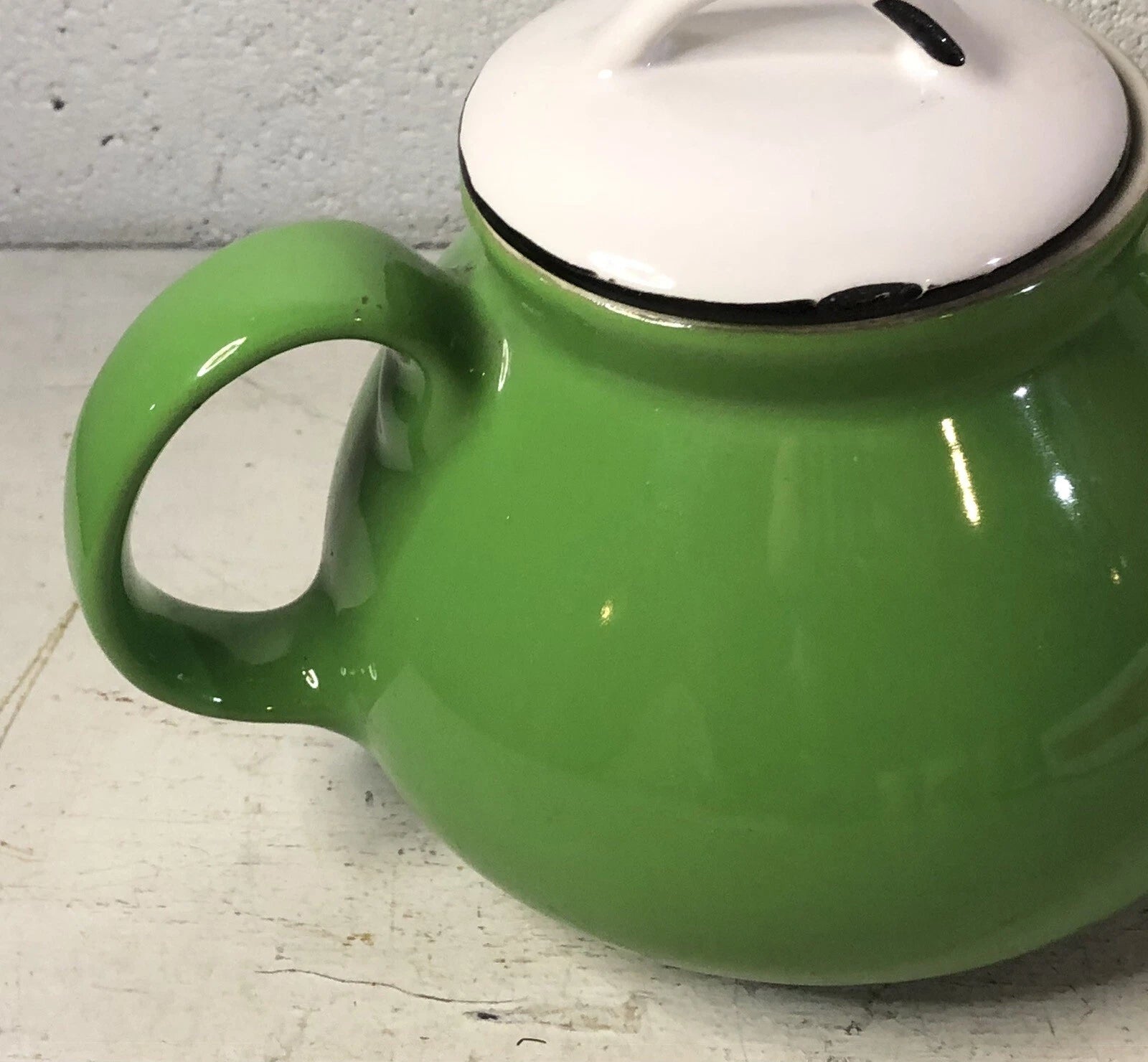 Vintage Retro Lime Green Hall Teapot With White Porcelain Enamel Lid 8”x6” | eBay