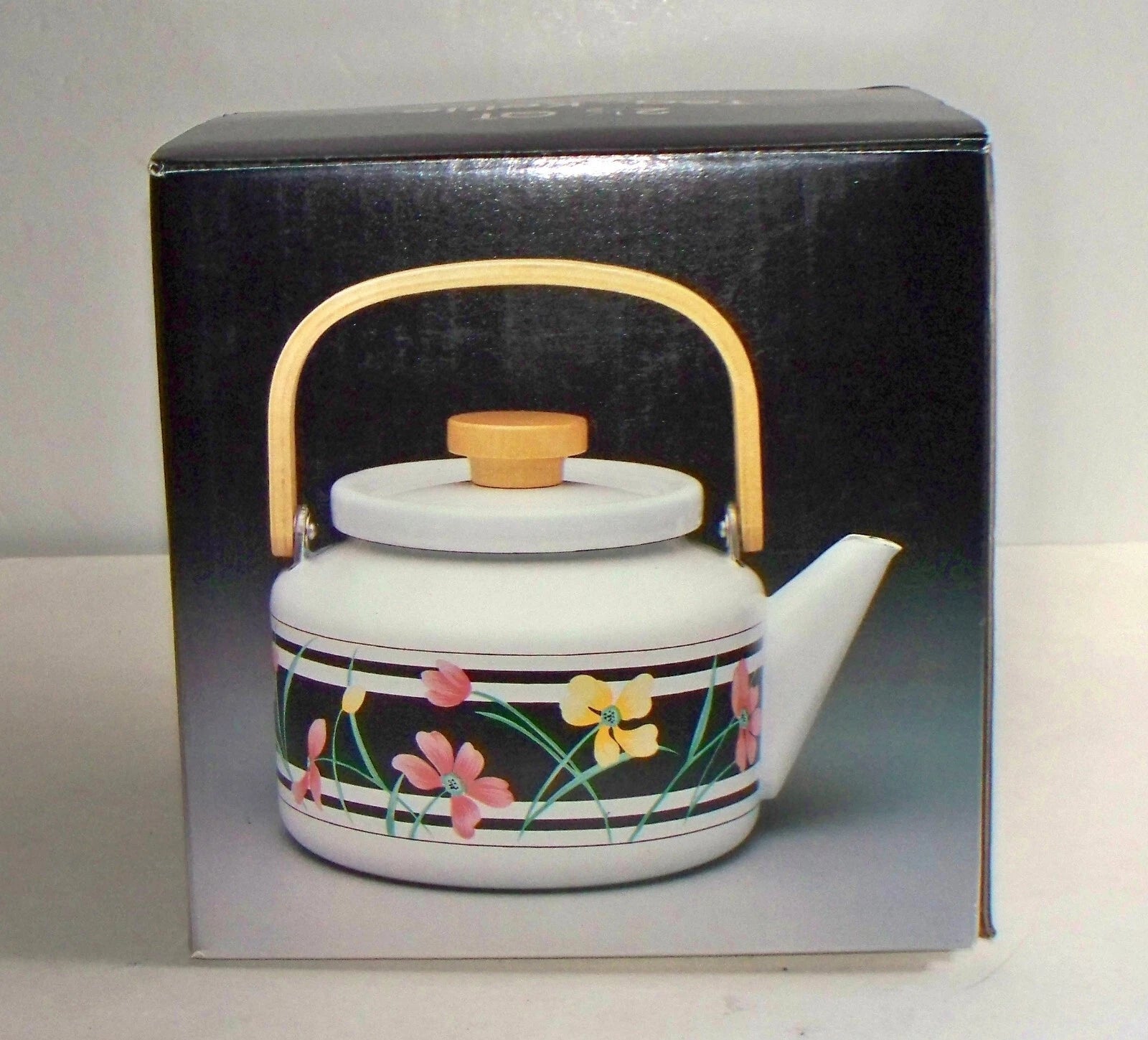NIB TEAPOT 2.5 QT. PORCELAIN ENAMEL TEA KETTLE WOOD HANDLE White Multi | eBay