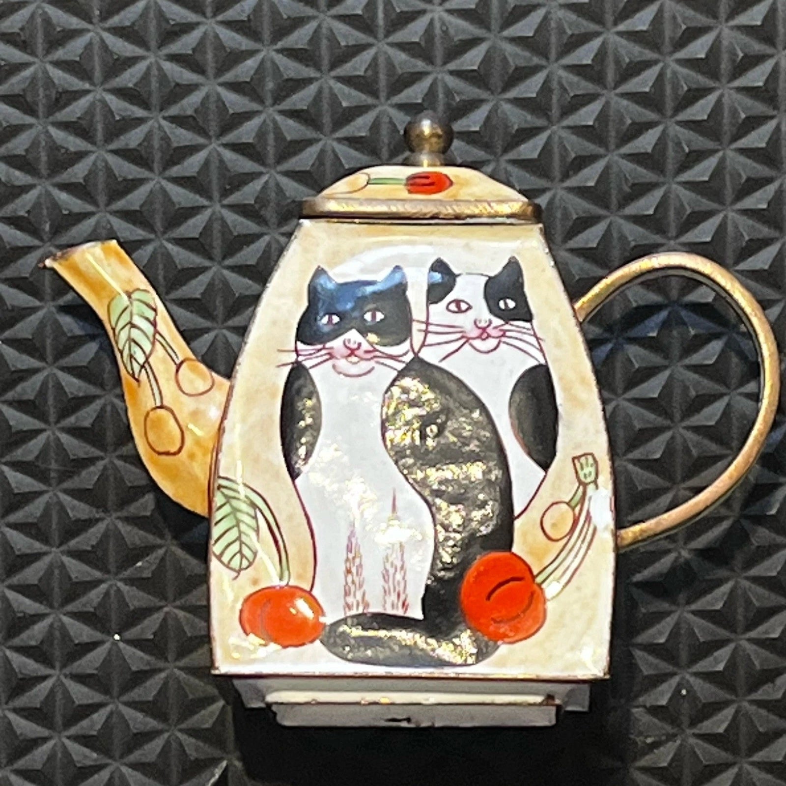 Enameled Metal Black & White Cats Mini 3 1/2” Teapot Preowned | eBay