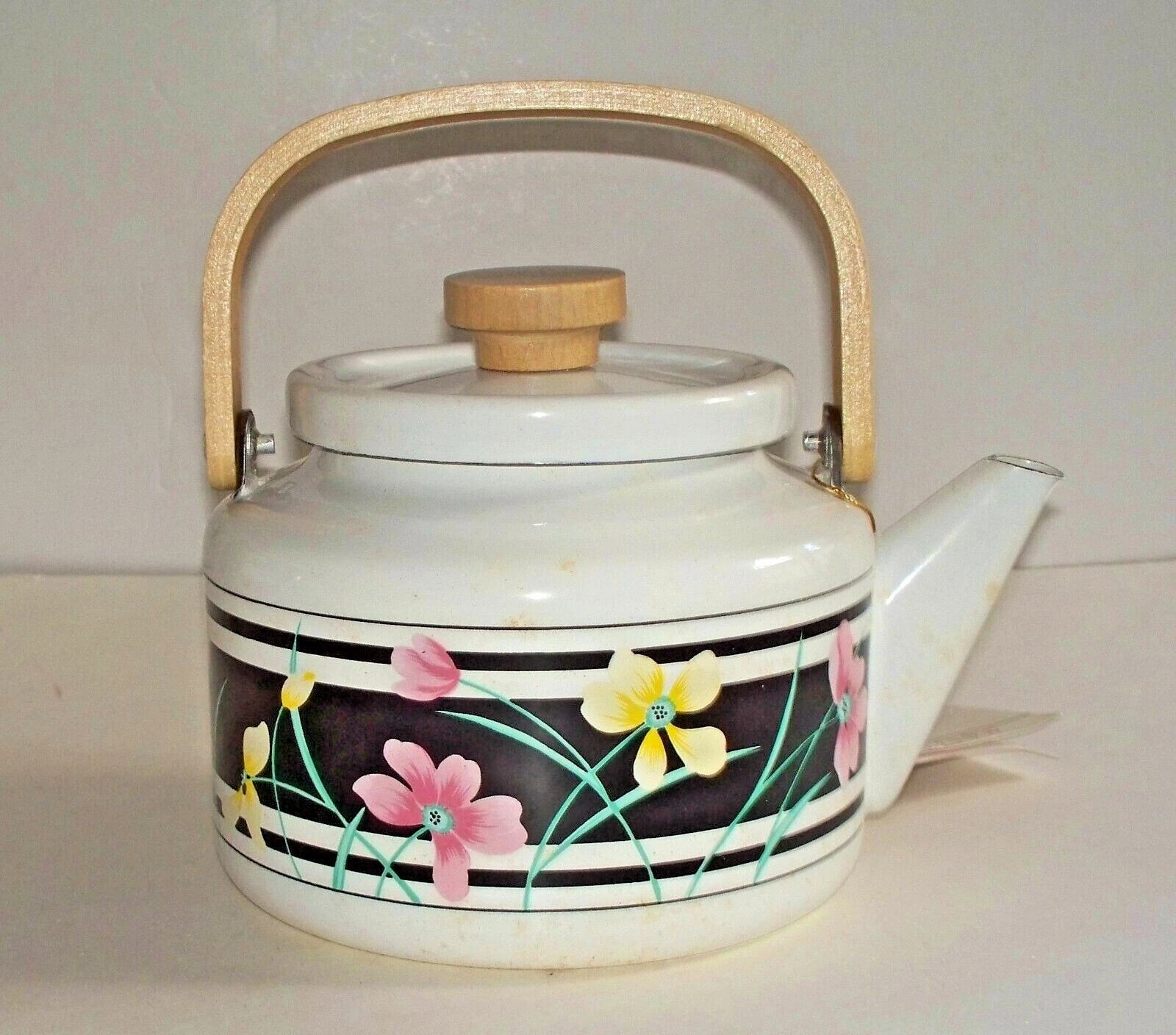 NIB TEAPOT 2.5 QT. PORCELAIN ENAMEL TEA KETTLE WOOD HANDLE White Multi | eBay