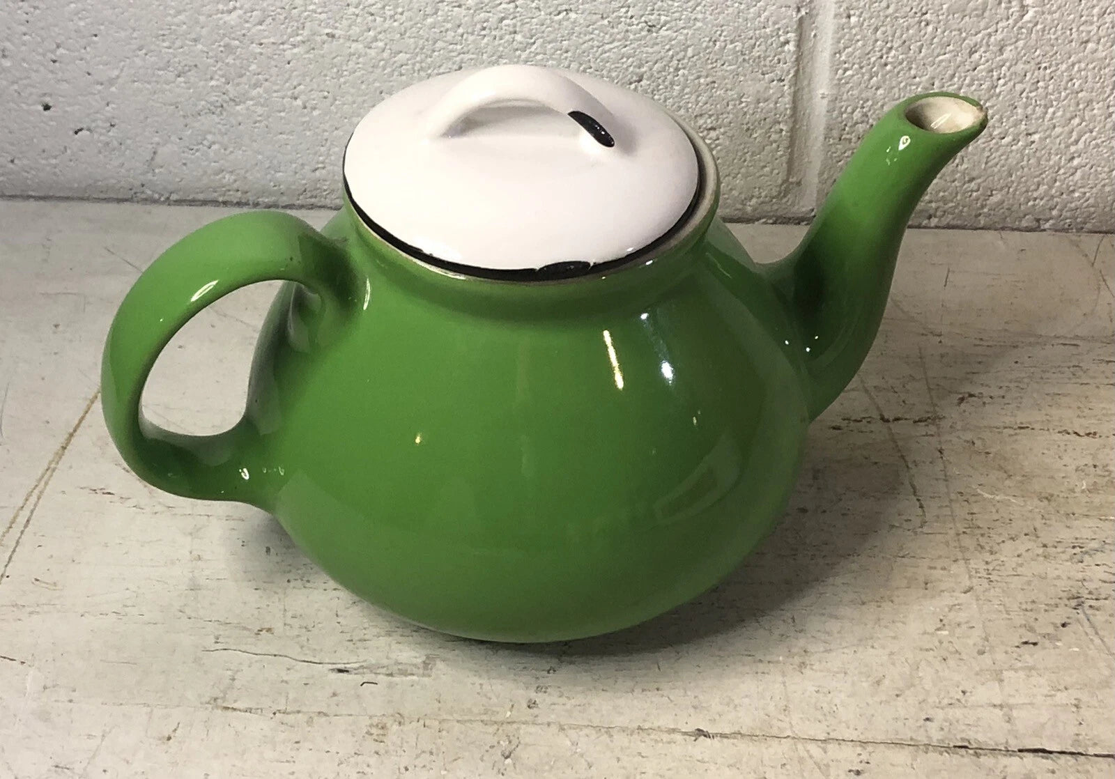 Vintage Retro Lime Green Hall Teapot With White Porcelain Enamel Lid 8”x6” | eBay