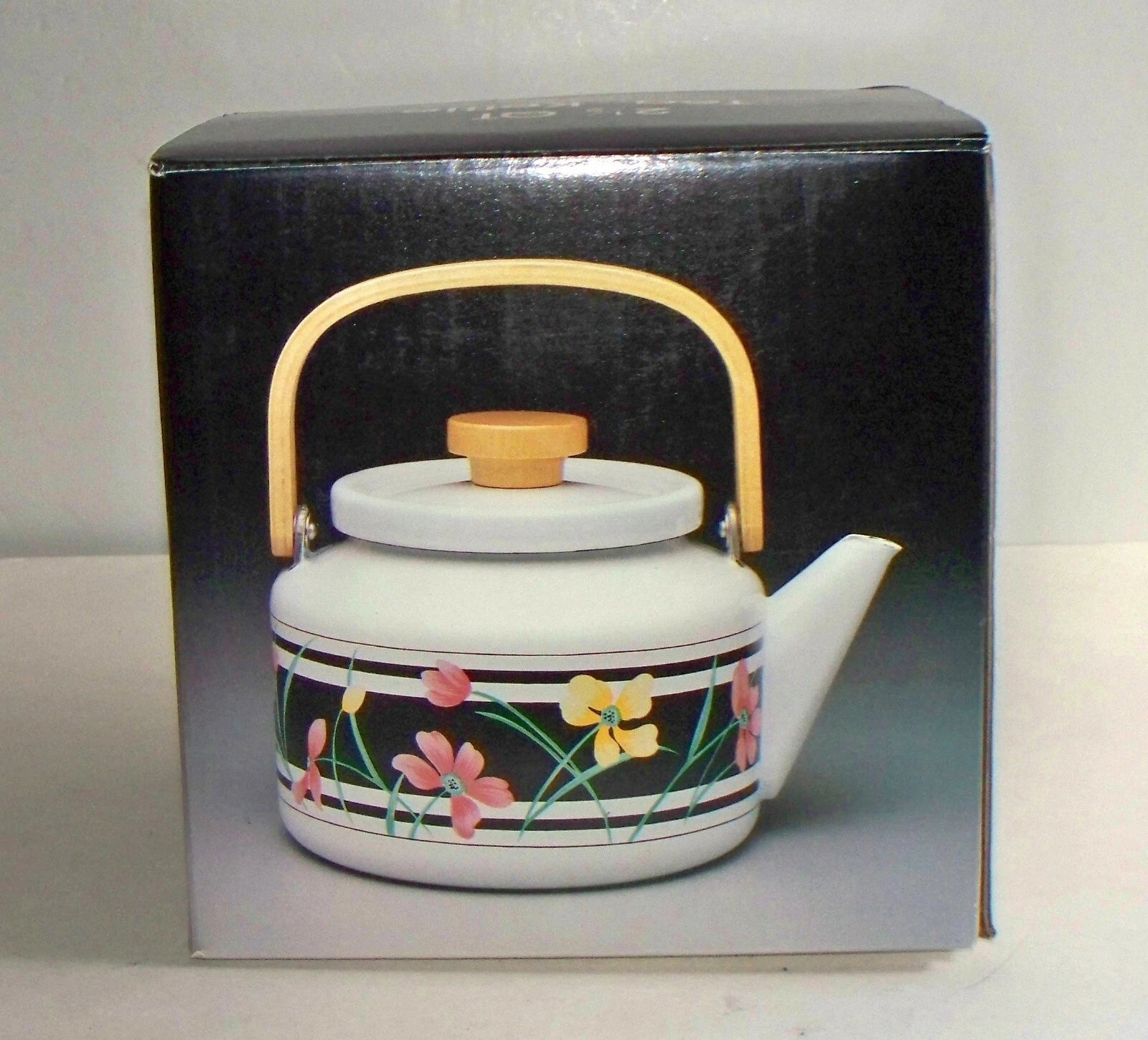 NIB TEAPOT 2.5 QT. PORCELAIN ENAMEL TEA KETTLE WOOD HANDLE White Multi | eBay