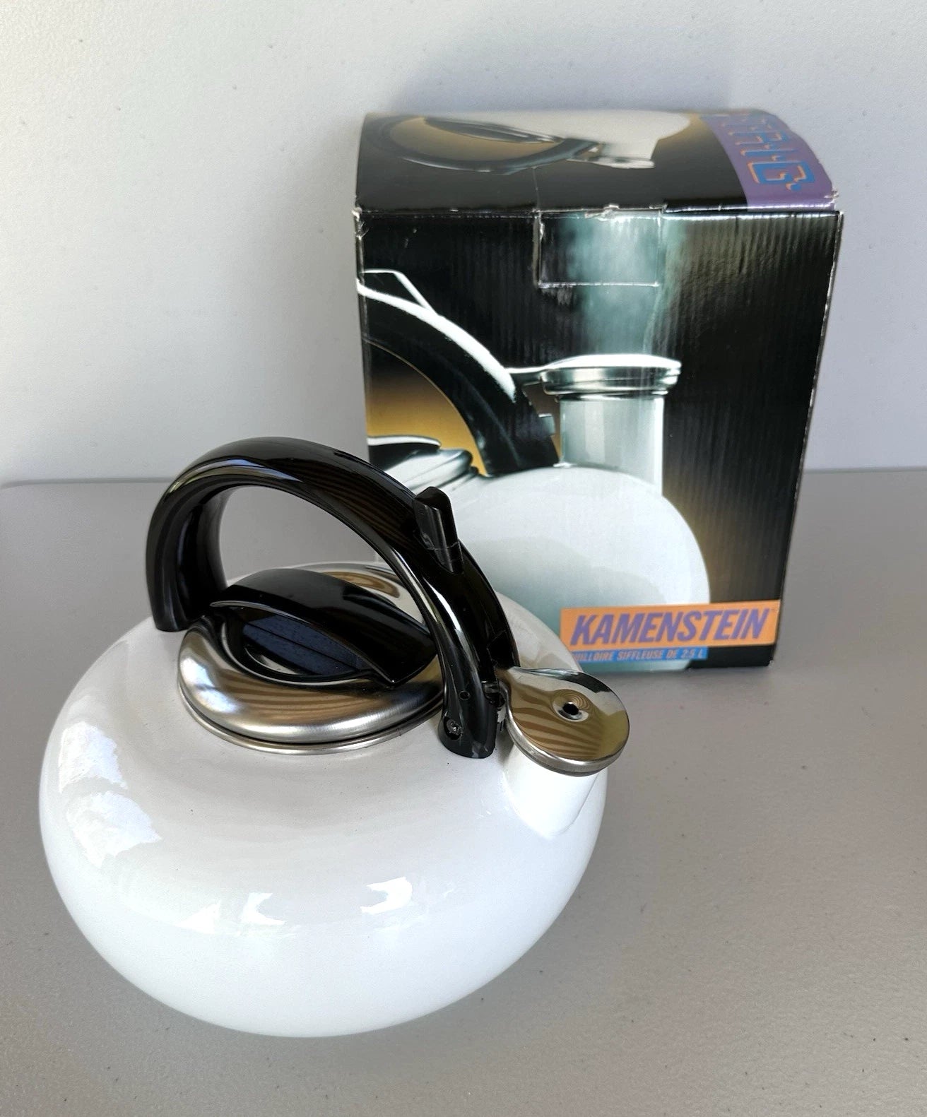 Vintage 90s Rare Kamenstein TRIG 2.5 qt Whistling White Enamel Steel Tea Pot NIB | eBay