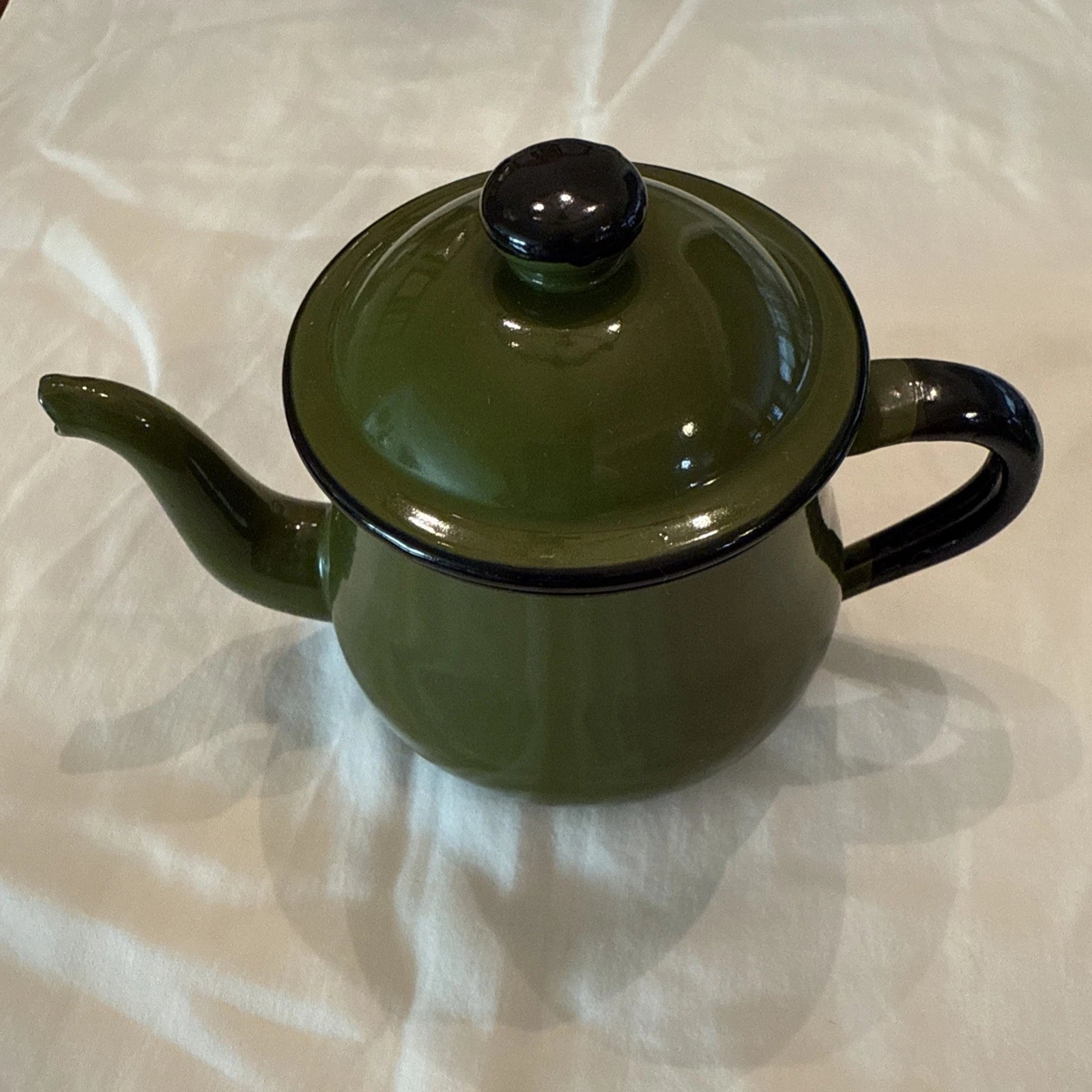 Vintage Green & Black Enamelware Tea Pot with Lid Small Japan | eBay