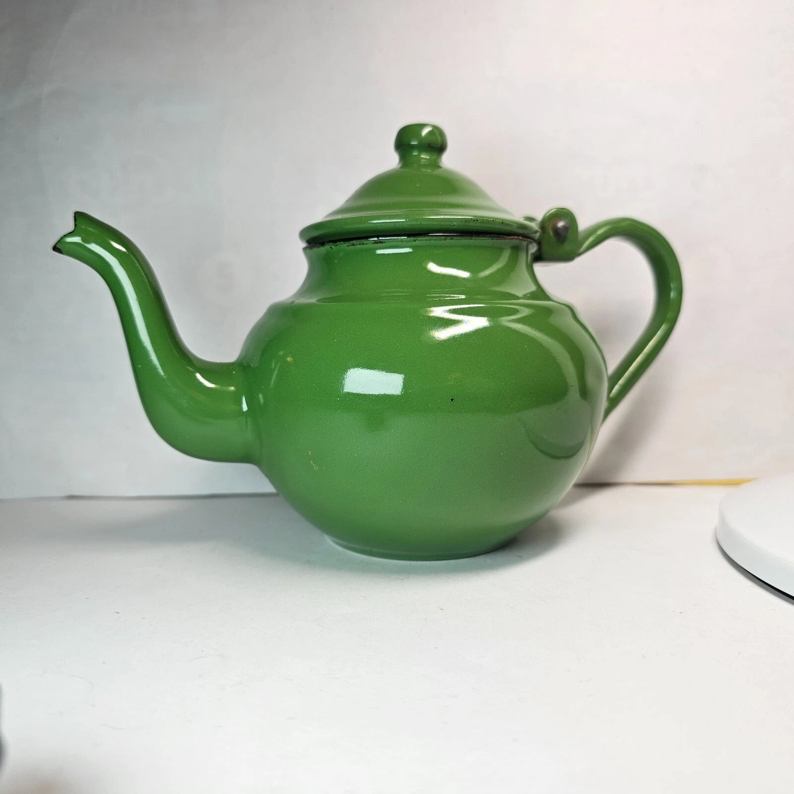 SMALL GREEN ENAMEL TEAPOT PITCHER POT PORCELAIN METAL w/ LID WHITE BLACK ANTIQUE | eBay