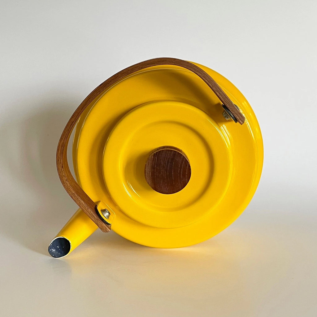 Vtg Mid Century Modern Cousances Le Creuset Teak & Enamel Yellow Tea Pot Kettle | eBay