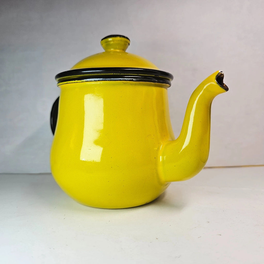SMALL YELLOW ENAMEL TEAPOT PITCHER JAPAN PORCELAIN METAL LID BLACK ANTIQUE OTO | eBay
