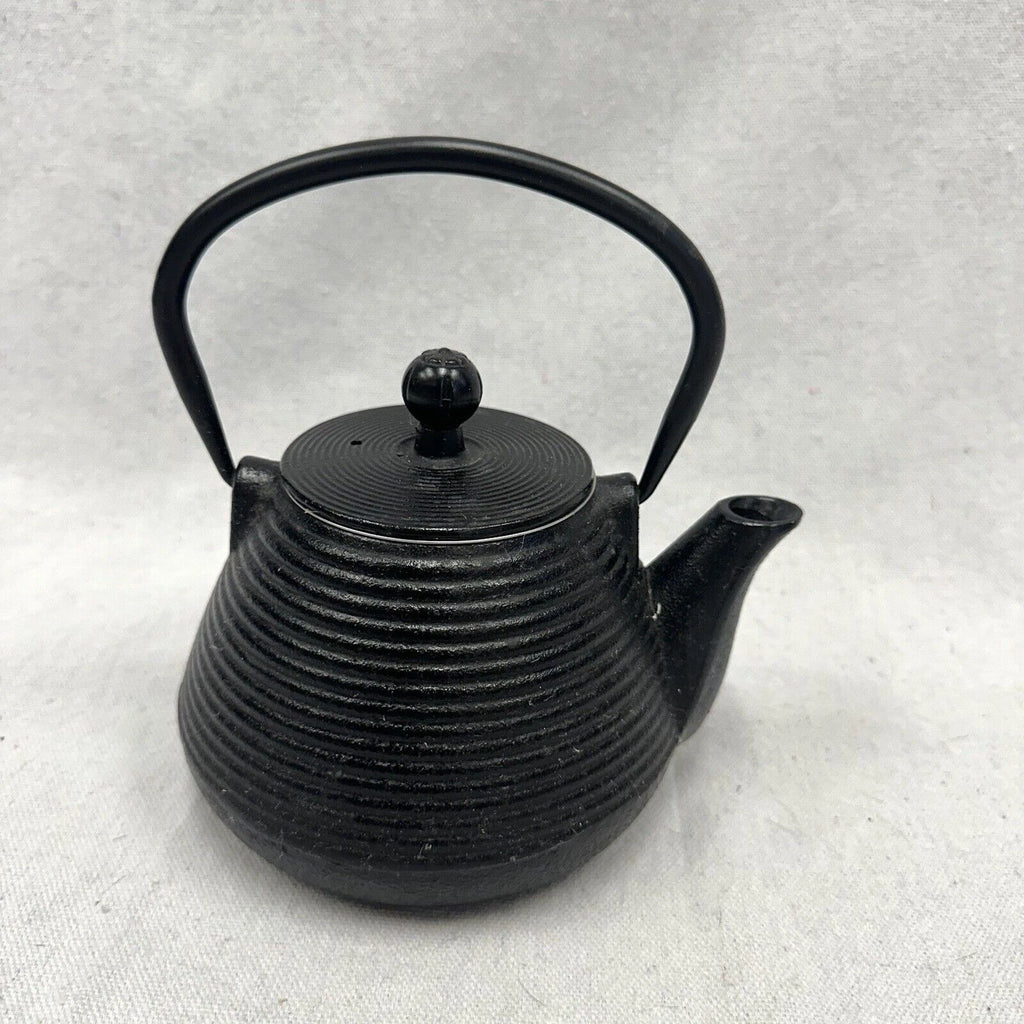 Cast Iron Black Ribbed Tea Pot Teapot Tea Kettle Enamel with Lid & Strainer Used | eBay