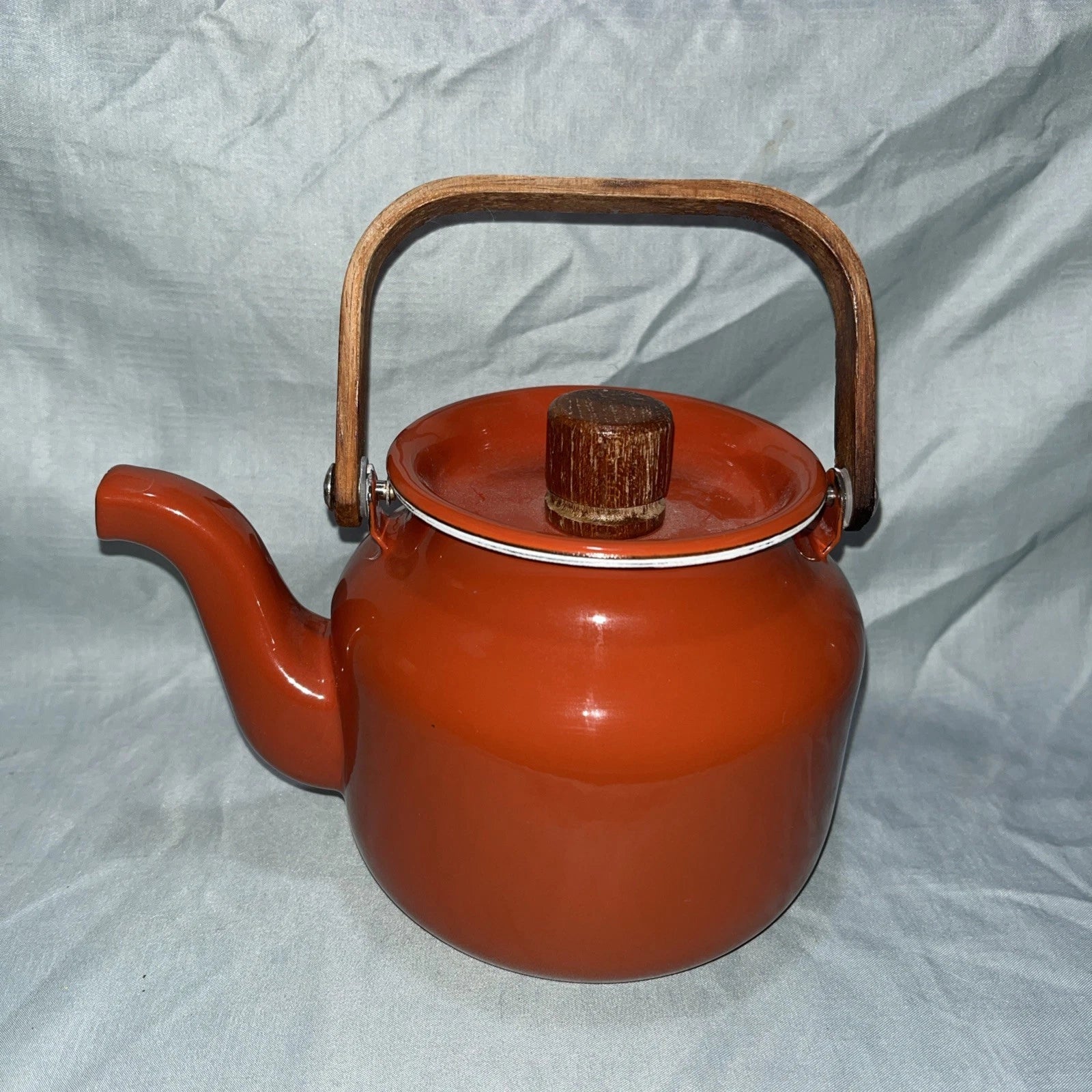 Vintage 4-Cup Enamel Tea Kettle Teapot - Red w/ Wood Handle & Lid - Retro Charm | eBay