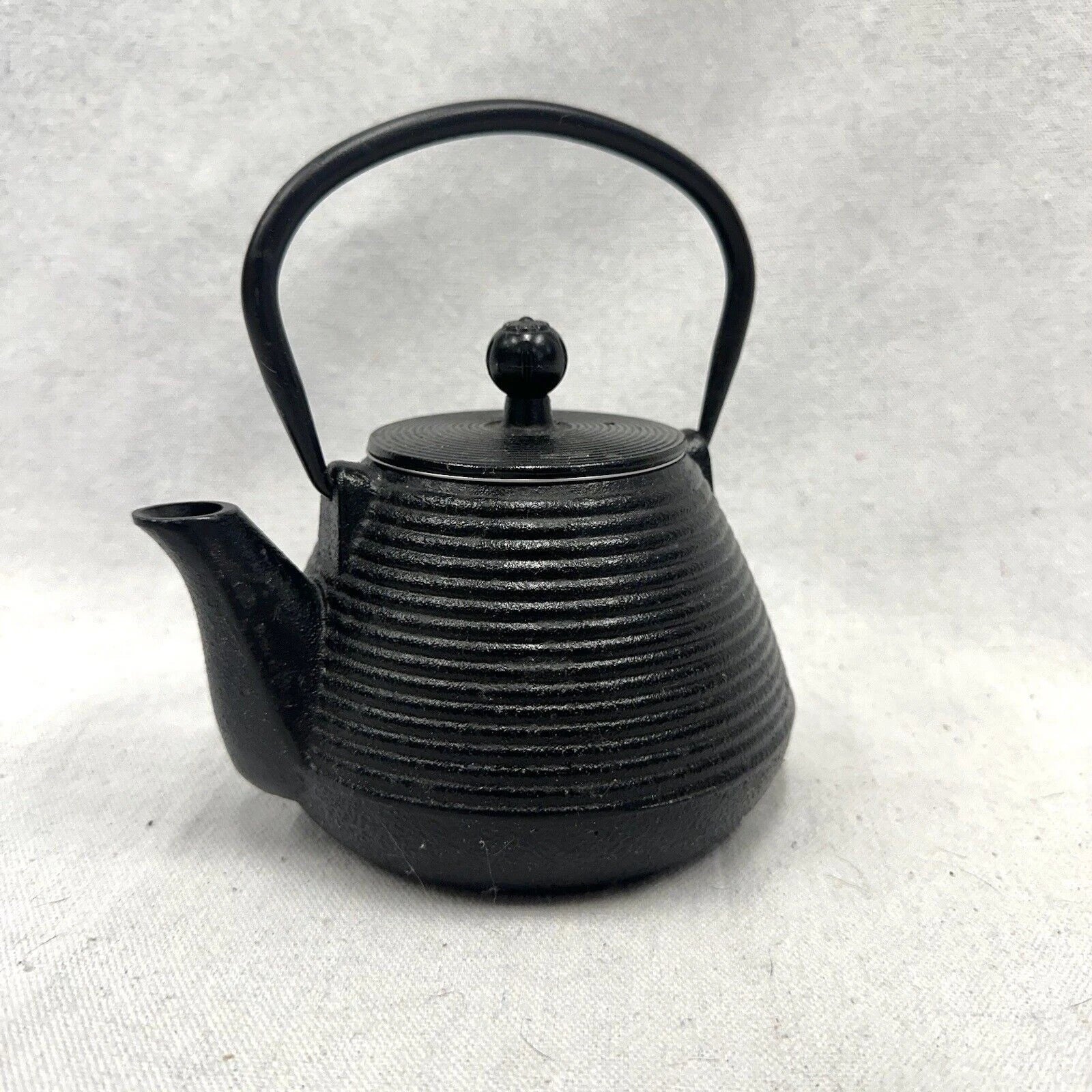 Cast Iron Black Ribbed Tea Pot Teapot Tea Kettle Enamel with Lid & Strainer Used | eBay