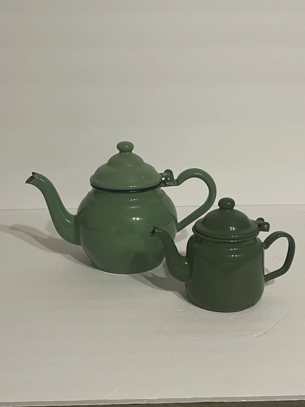 Pair of 2 Vintage Green Enamel Ware Teapots Has Wear see photos | eBay