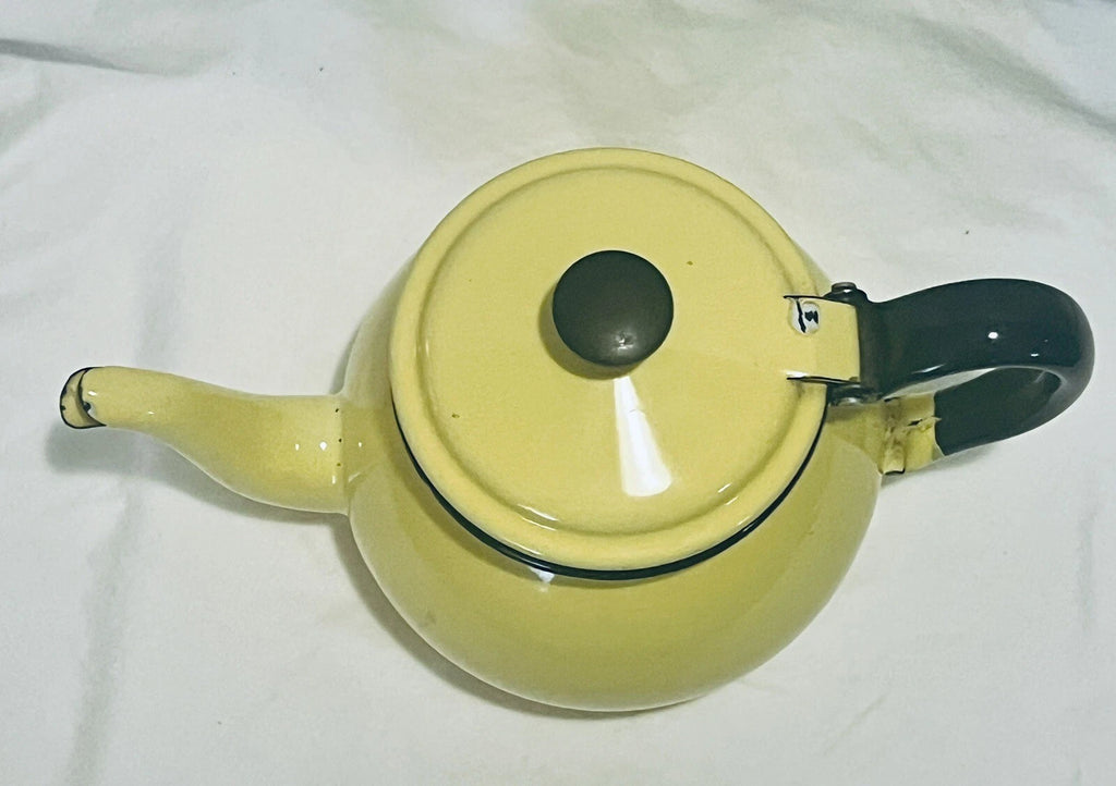 VINTAGE YELLOW ENAMELWARE TEAPOT GOOSENECK SPOUT & BLACK HANDLE | eBay